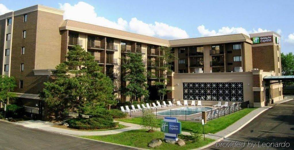 Holiday Inn Express Schaumburg-Rolling Meadows By Ihg Exterior photo